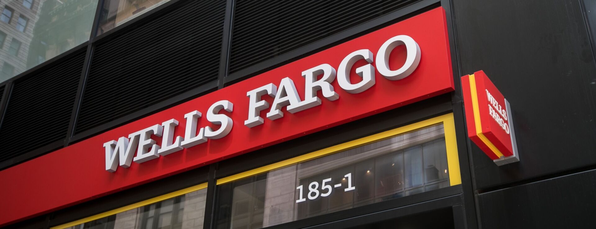 Wells Fargo Wins Dismissal of Investor Suit Over Fake Interviews